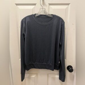 💕 NWOT Vuori Daydream Crew - Azure Heather (?) - Sz Large